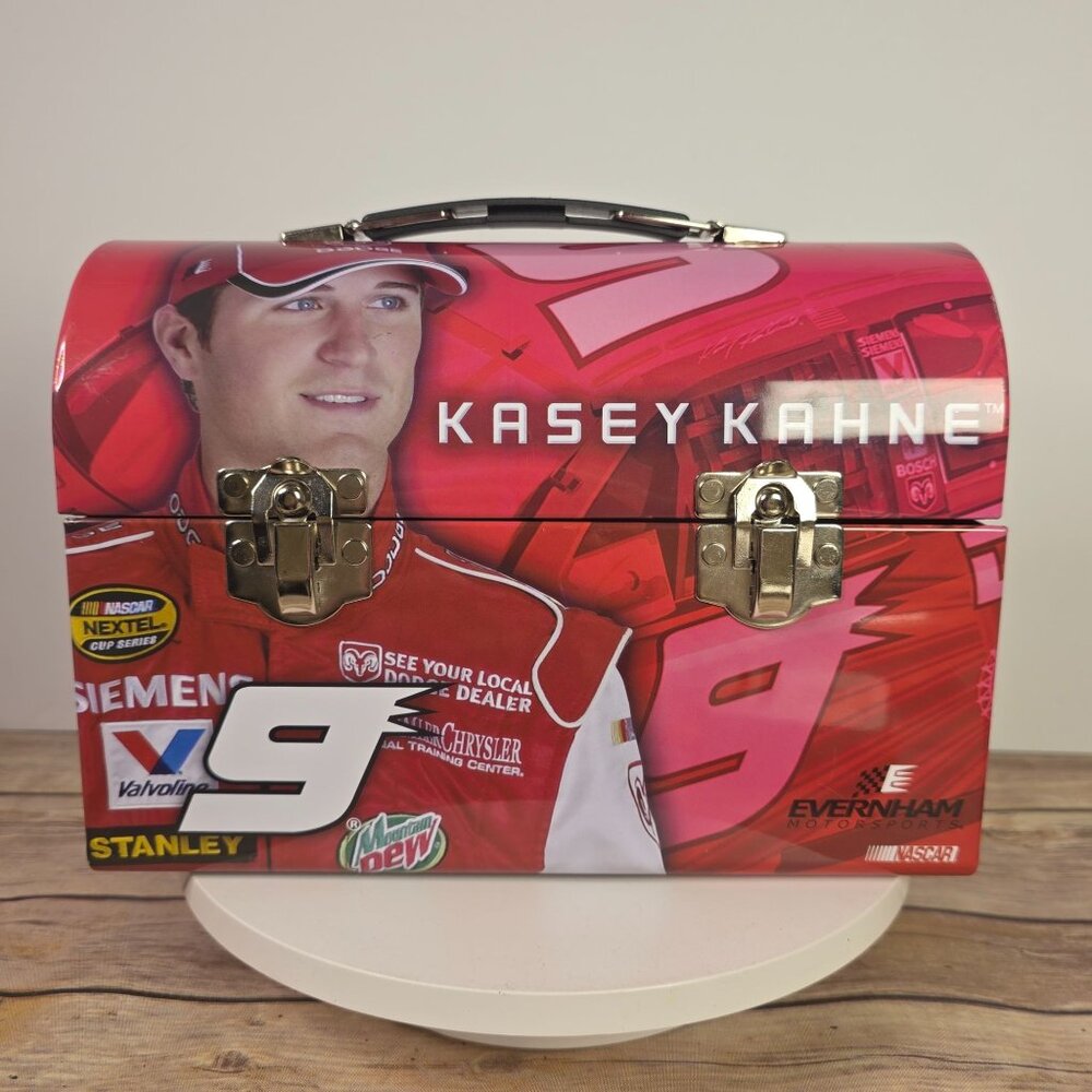 NASCAR Kasey Kahne Metal Tin Lunch Box With Handle & Latches